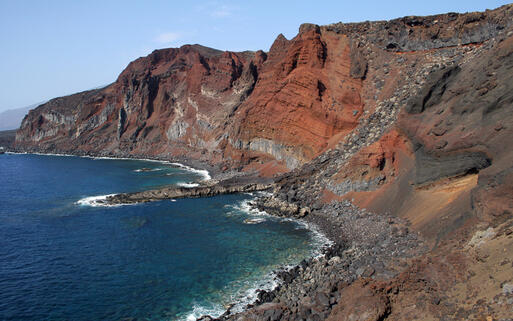 Vulkanküste von El Hierro © Andrzej Gibasiewicz / Shutterstock.com