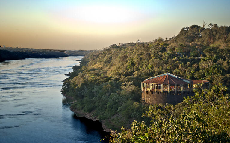 Das Dreiländereck in Argentinien, Brasilien und Paraguay © Norberto Mario Lauria / shutterstock.com