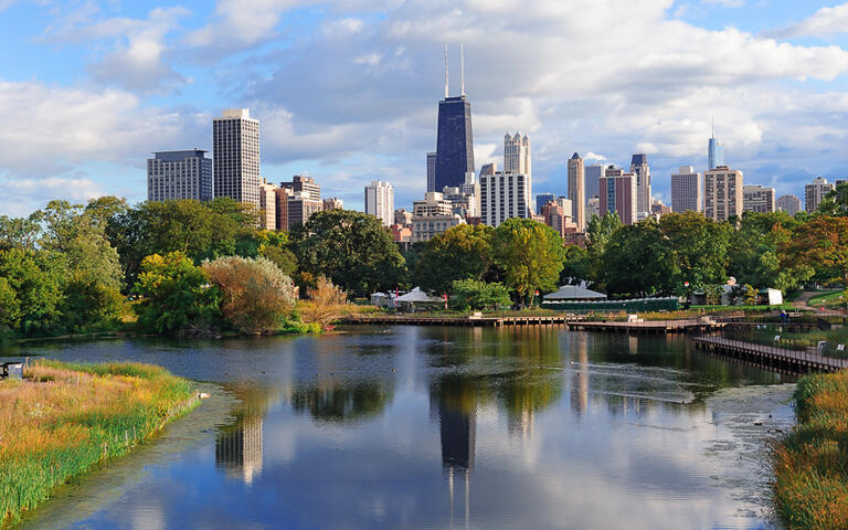 Skyline von Chicago vom Licoln Park aus gesehen © Songquan Deng / shutterstock.com