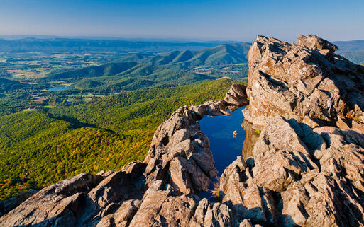 Shenandoah Tal und Blue Ridge Berge im Shenandoah Nationalpark © AppalachianViews / shutterstock.com