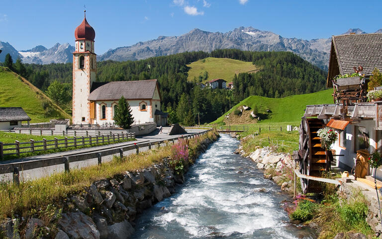 Niederthai im Ötztal © Santi Rodriguez / shutterstock.com