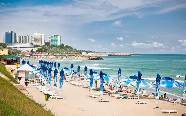 Blick auf den Strand Neptun, Rumänien © Aleksandar Todorovic / shutterstock.com