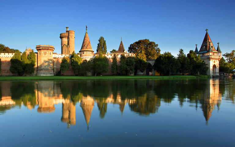 Schloss Laxenburg in Niederösterreich © Tomas1111 / shutterstock.com