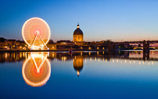 Riesenrad von Toulouse bei Nacht © Yuryev Pavel / Shutterstock
