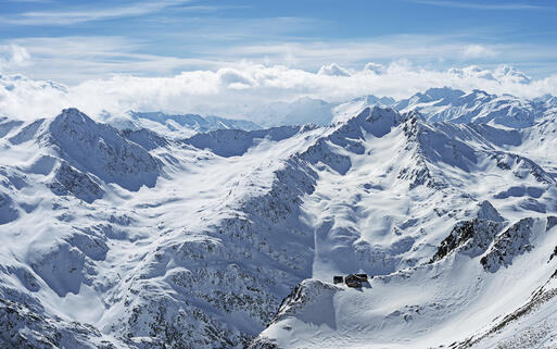 Blick über die Stubaier Alpen © Zyankarlo / shutterstock.com