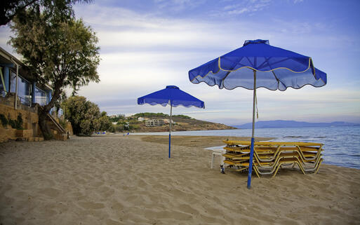 Sonnenuntergang am Karfas Strand auf Chios © Kayla A / Shutterstock.com