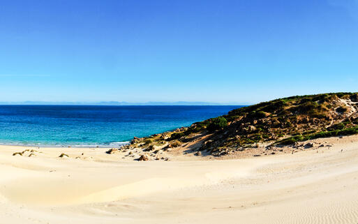 Die Bucht von Bolonia im Süden von Andalusien © Algecireño / Shutterstock.com