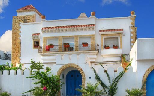 Kleine Villa in Hammamet, Tunesien © Agata Dorobek / Shutterstock.com