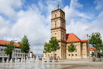 Marktplatz in Neustrelitz © VVO / shutterstock.com