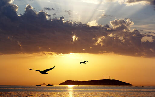 Kinali Ada © Faraways / Shutterstock.com