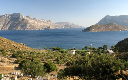 Die gebirgigen Inseln von Kalymnos in der südlichen Ägäis © Georgios Alexandris  / Shutterstock.com