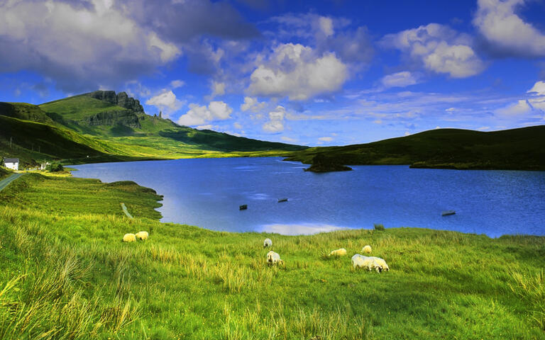 Isle of Sky in Schottland © David Hughes./ shutterstock.com