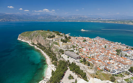 Nafplio, eine Hafenstadt am Argolischen Golf auf der Peloponnes in Griechenland © Anastasios71 / Shutterstock.com