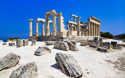 Tempelruinen auf der Insel Ägina © Tatiana Popova / Shutterstock.com
