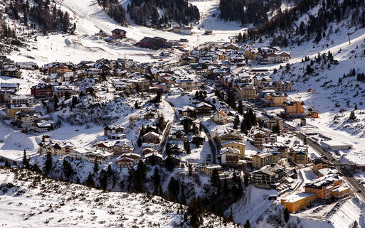 Blick auf den beliebten Wintersportort Obertauern, Salzburg, Österreich © Boerescu / shutterstock.com