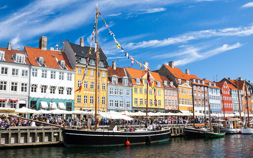 Der beliebte und farbenfrohe Nyhavn in Kopenhagen, Dänemark © Bucchi Francesco / Shutterstock.com