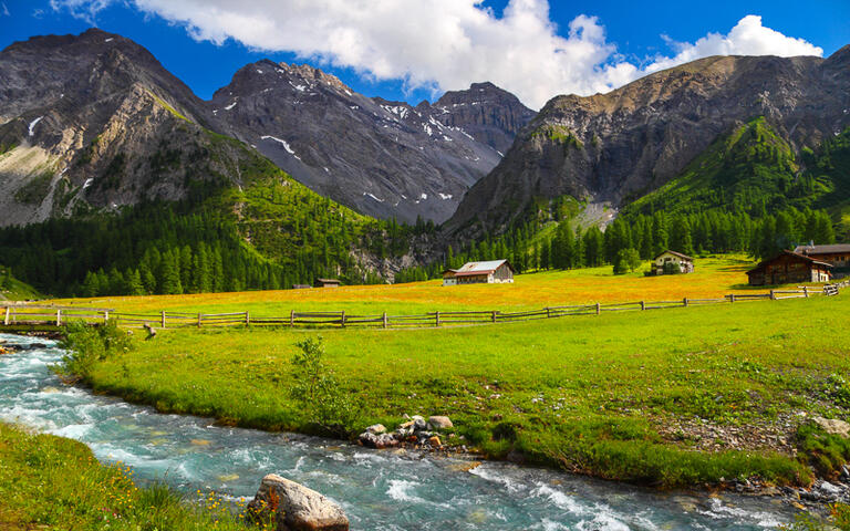 Idyllische Berglandschaft in Davos, Graubünden, Schweiz © Petr Kopka / Shutterstock.com