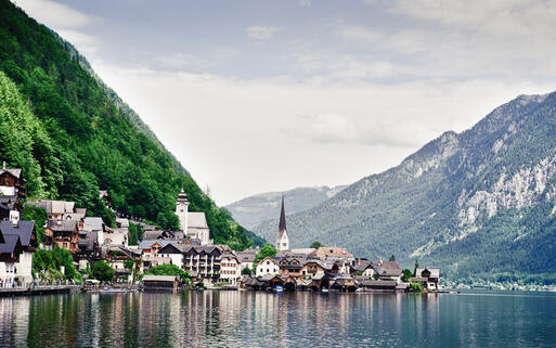 Hallstatt am Hallstätter See © Dieter H / shutterstock.com