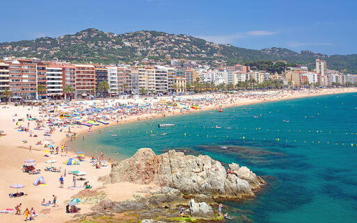 Blick auf die Küste von Lloret de Mar © travelpeter / shutterstock.com