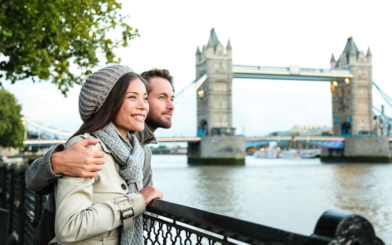 Die Tower Bridge an der Themse in London, Großbritannien © Maridav / shutterstock.com