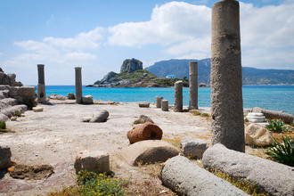 Ruinen bei Kamari © Hanze / Shutterstock.com