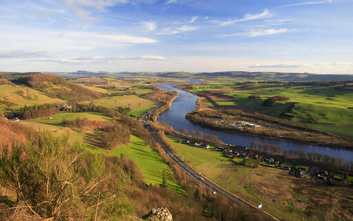 Der Tay Fluss in Perth, Schottland © Terry Kettlewell / Shutterstock.com