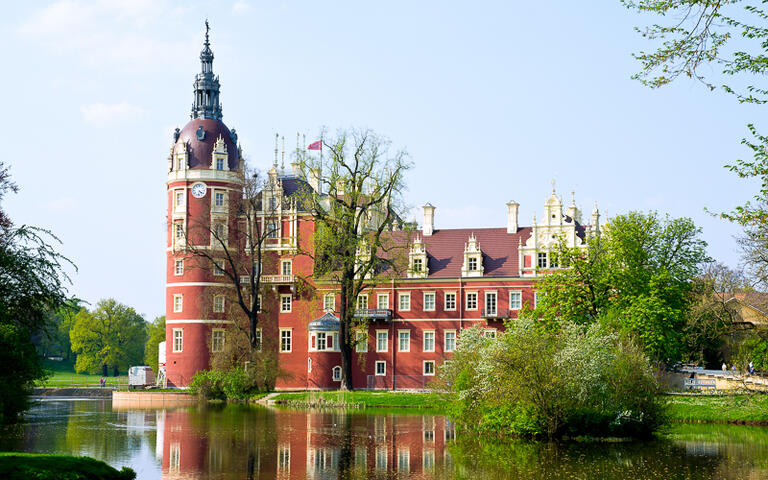 Fürst Pückler Palast in Bad Muskau © clearlens / shutterstock.com