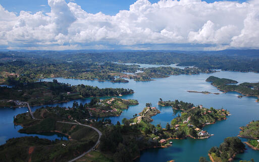 Blick auf Guatape, Kolumbien © ecco3d / shutterstock.com